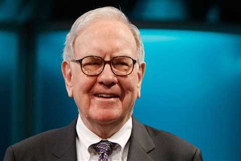 Warren Buffett, Charlie Munger, and Bill Ackman just revealed striking changes to their stock..