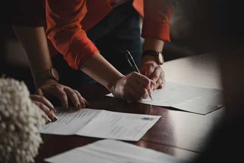 What To Look for Before Signing a Franchise Agreement